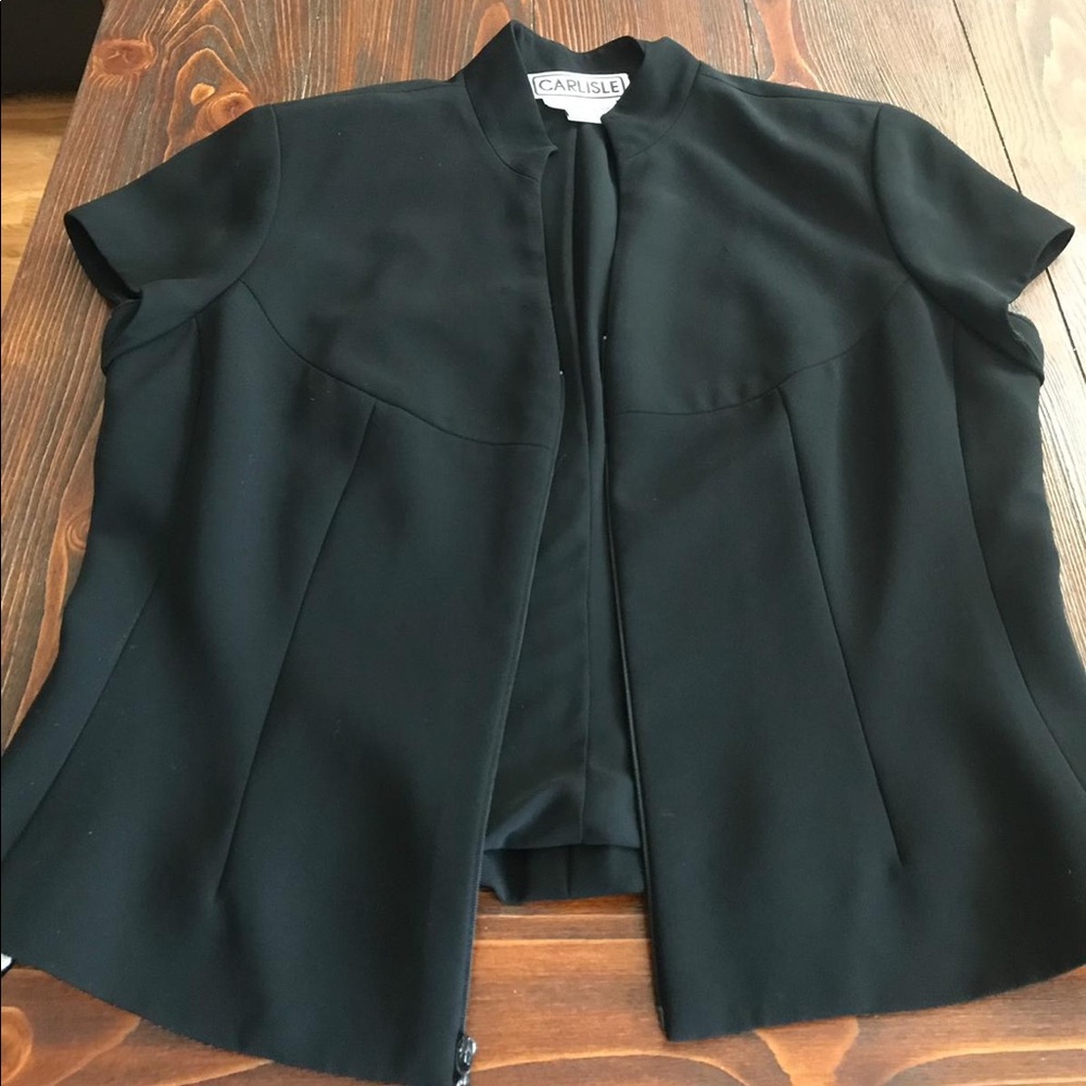 Carlisle chic wide pant suit w/cap sleeve blazer